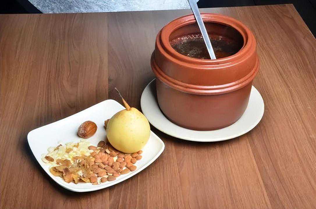 润肺祛燥巧食梨