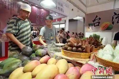 东盟水果在华成长记：从“奢侈品”到平价“爆款”