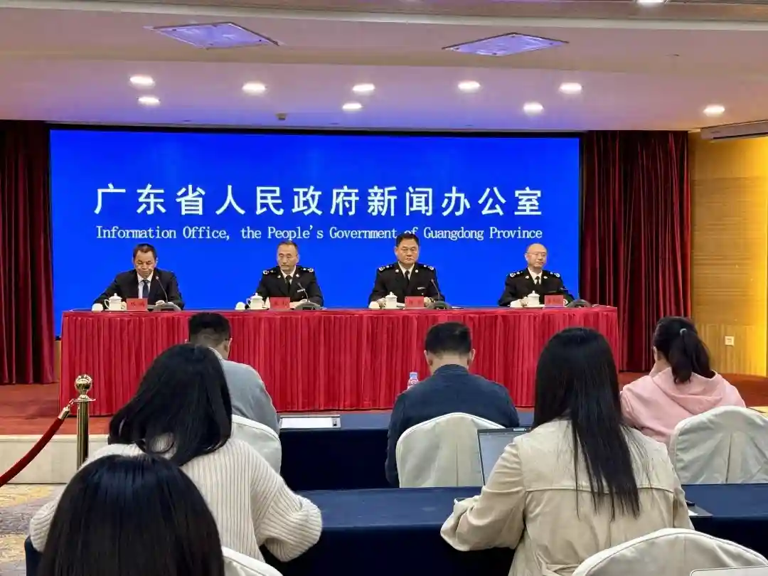 全国首创！广东允许澳门居民携带水果、鲜切花通关
