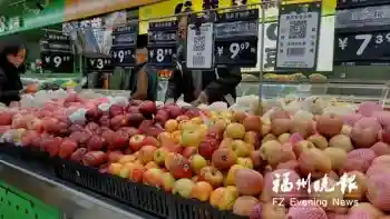 福州部分时令水果价格上涨 有的同比上涨两三成
