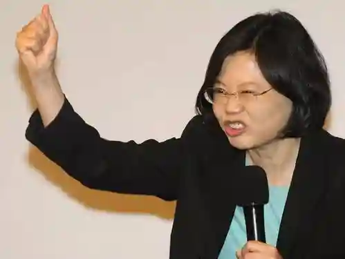 蔡英文亲信拟到仅2万人小国推销水果 被批假考察