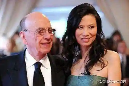 37岁的水果娜：比邓文迪更厉害，生了5个孩子，是LV太子妃