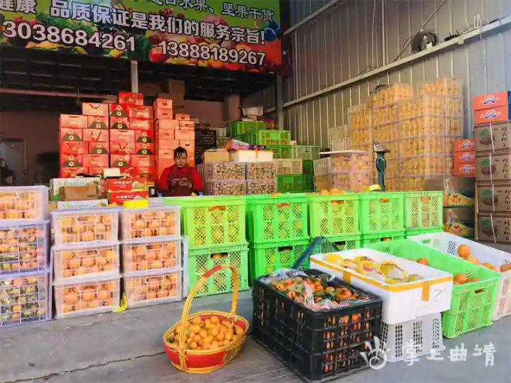 记者走市场丨果篮子供应充足！曲靖水果市场开启春节模式