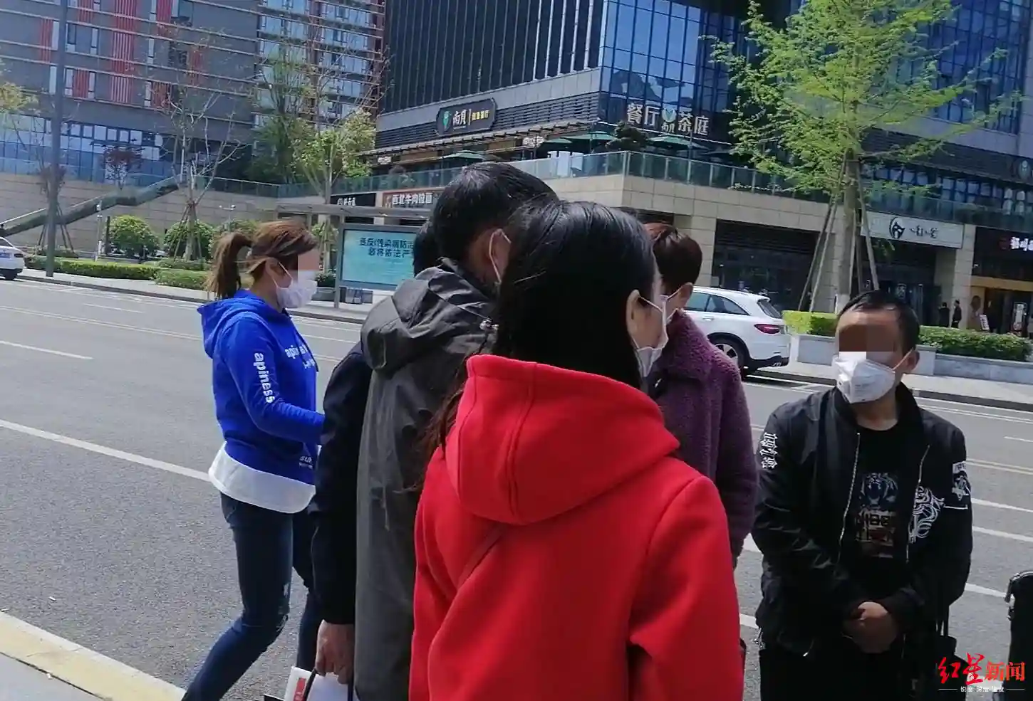 侵犯商标专用权？卖了一箱库尔勒香梨，成都一水果店老板被索赔5万元
